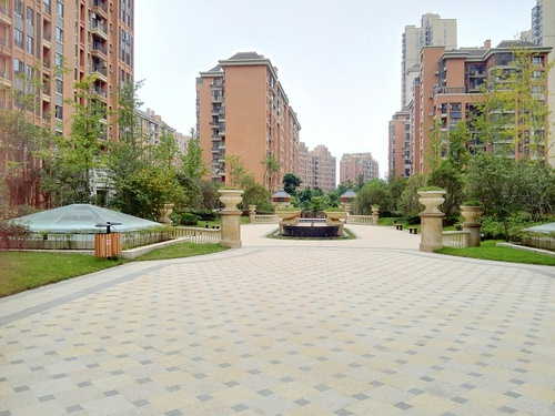 住建部深夜发文 明确“什么样的小区要拆墙”
