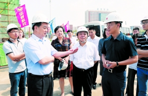全力加快建设发展步伐